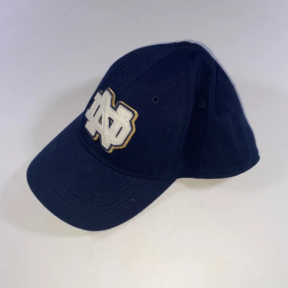 Notre Dame Fighting Irish Navy Blue Embroidered Logo Baseball Cap Hat Shamrock
